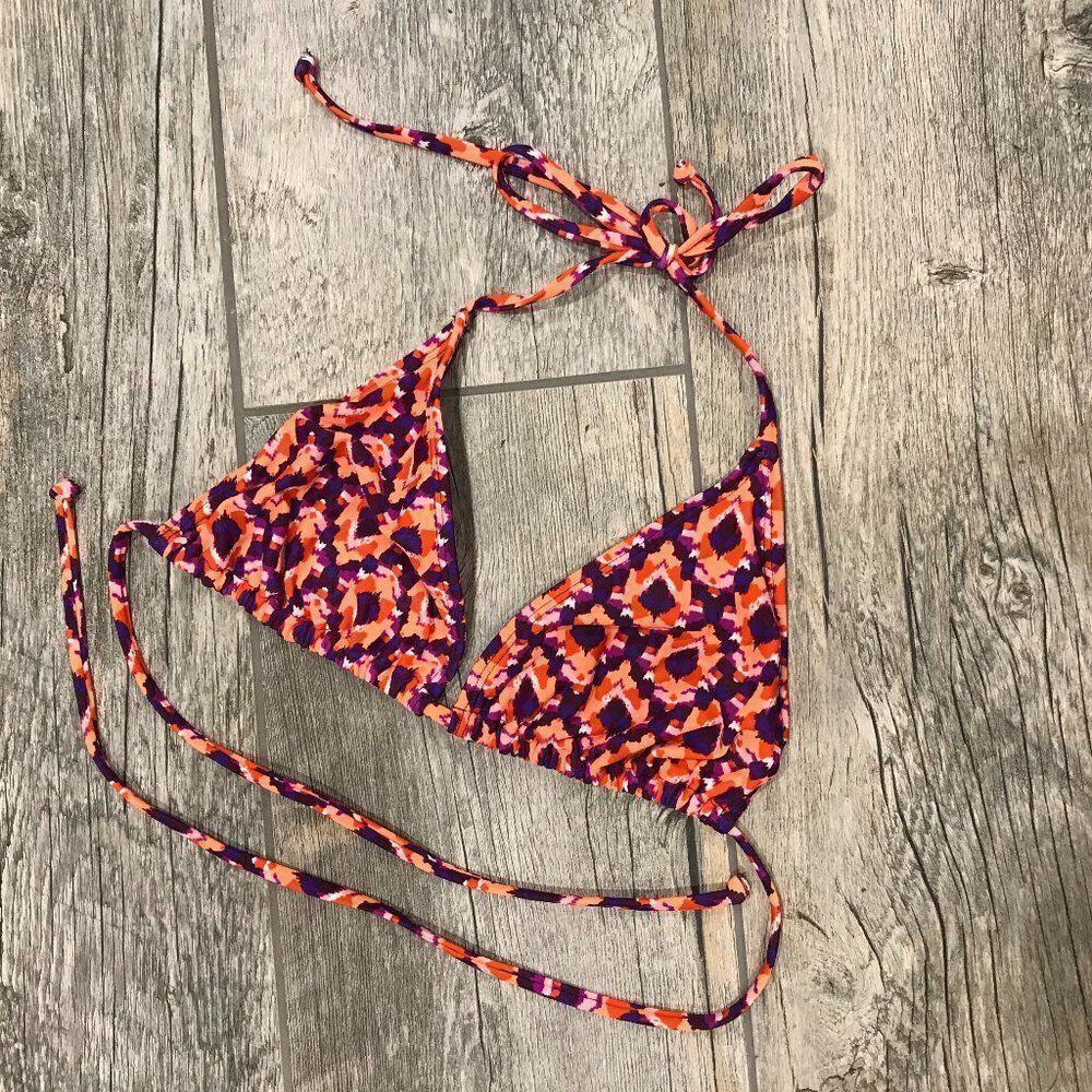 Bikini top‎